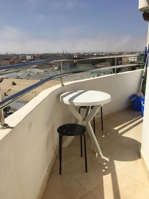Appartement Proche De Rabat Et De L'Aeroport Sale Exterior photo